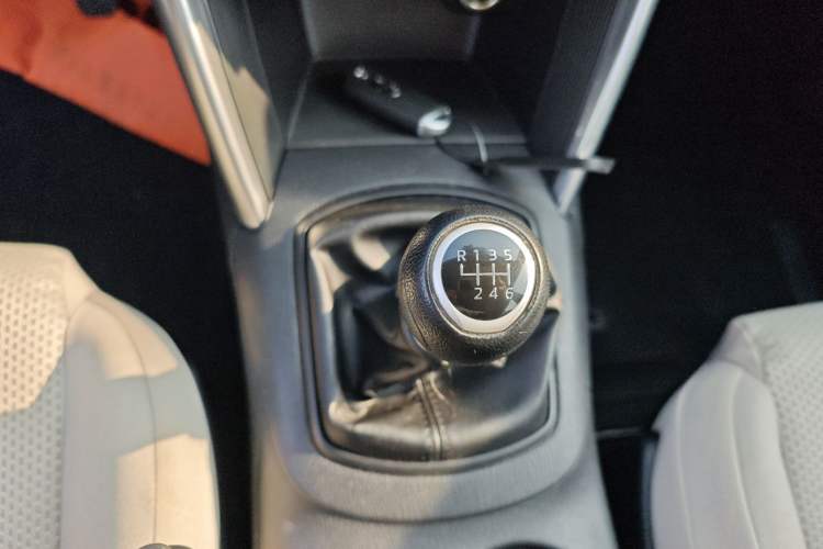 Used Mazda CX-5 2013 2.0L Manual Two-Wheel Drive Comfort Version