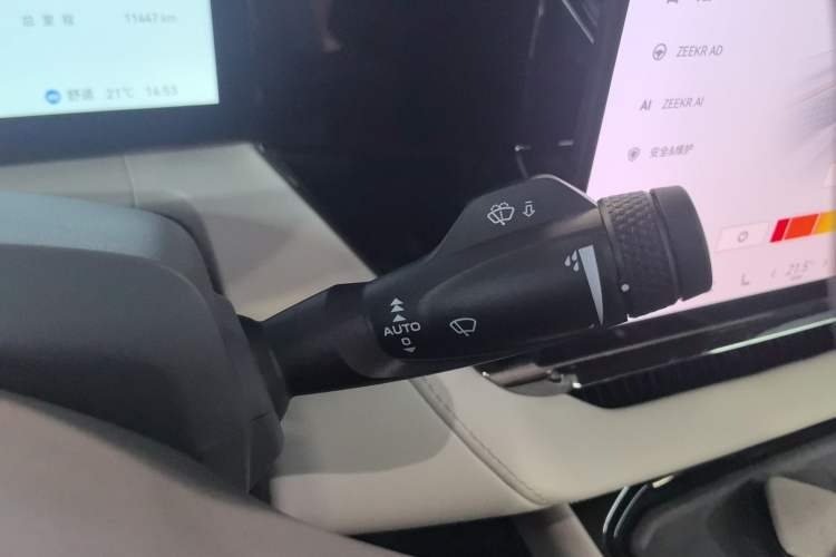 Used Zeekr 009 2024 7-Seater Walk-Through Version Four-Wheel Drive 108 kWh
