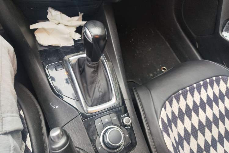 Used Mazda 3 Axela 2014 Sedan 1.5L Automatic Luxury Model Gear Lever