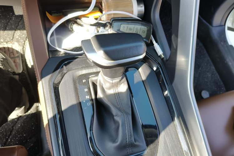 Used Geely Auto Vision X6 2021 PRO 1.4T Automatic Prestige Model Gear Lever