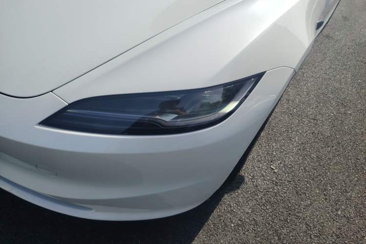 Used Tesla Model 3 2023 Long-Range All-Wheel-Drive Version

