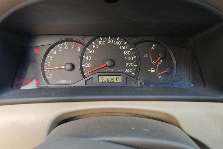 Used Toyota Corolla EX 2011 1.6L Automatic Classic Edition Odometer Close Up