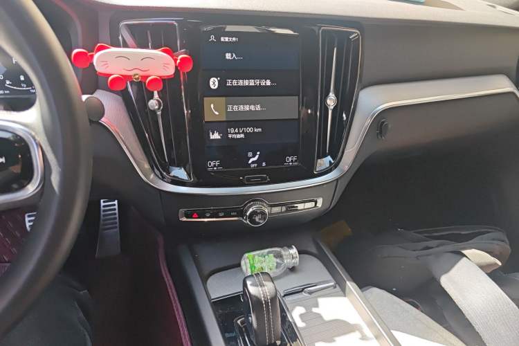 Used Volvo S60 2022 B4 Zhiyuan Sport Edition Audio And AC Panel