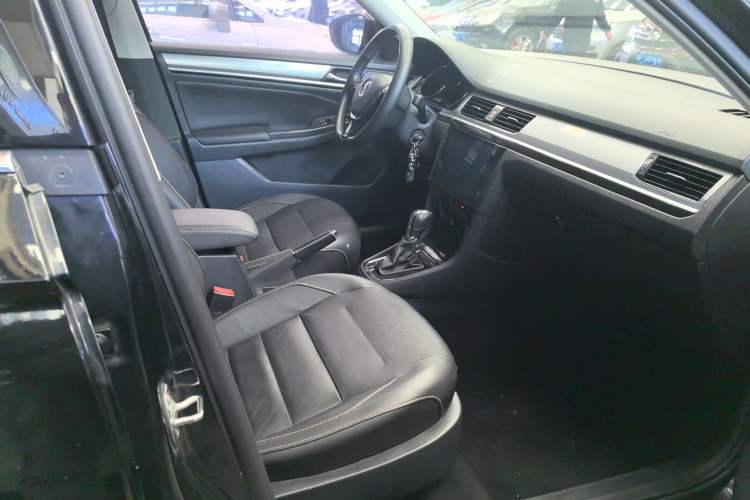 Used Volkswagen Bora 2018 1.5L Automatic Comfort Model Right Front Seat