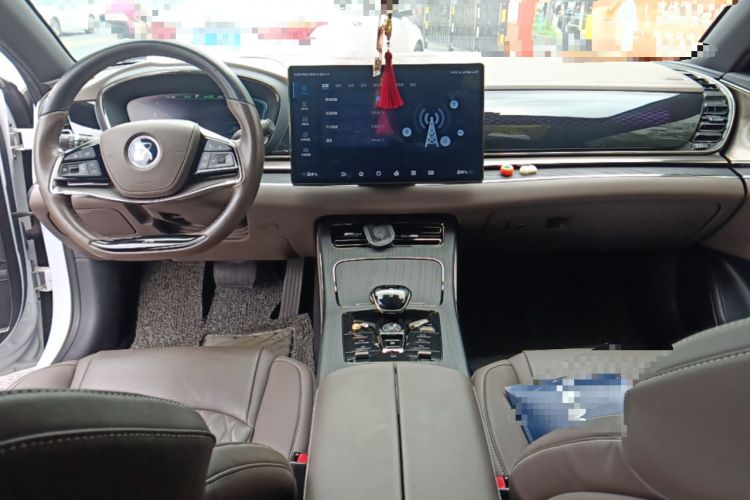 Used BYD Han 2020 EV Long-Range Deluxe Model Center Console