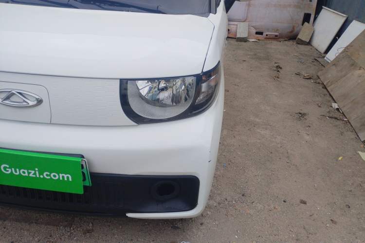 Used Chery QQ Ice Cream 2022 120km Milkshake Phosphate Lithium-Iron