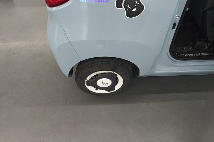 Used Wuling Hongguang MINIEV 2022 Easy Version Lithium Iron Phosphate
