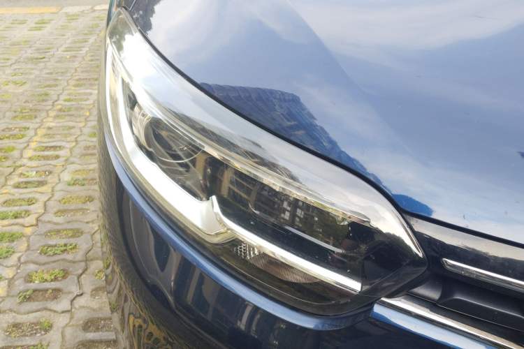 Used Renault Kadjar 2017 2.0L Two-Wheel-Drive Leading Edition
