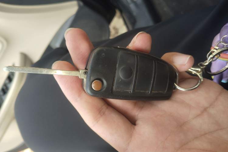 Used Chery E3 2013 1.5L Manual ZhiShang Model
