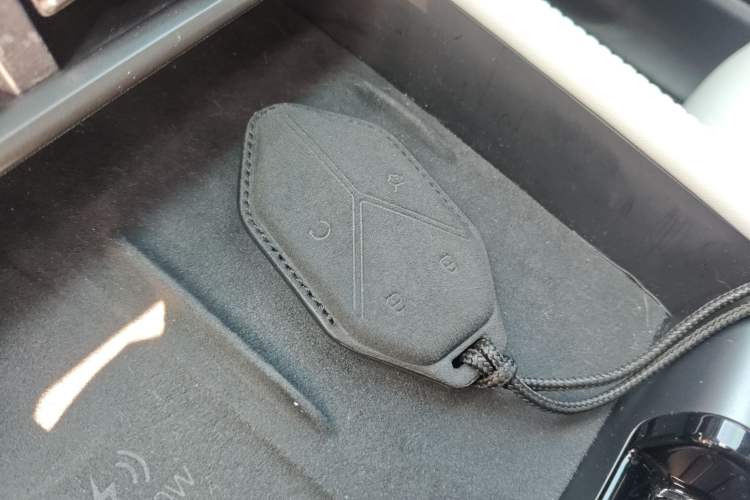 Used Formula Leopard Titanium 3 2025 501KM All-Wheel Drive Intelligent Driving Ultra Version