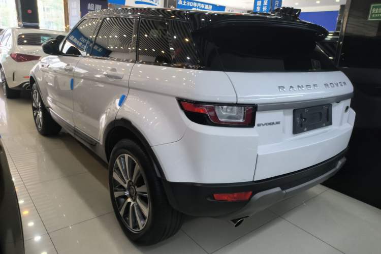 Used Land Rover Range Evoque 2018 240PS PURE Style Edition
