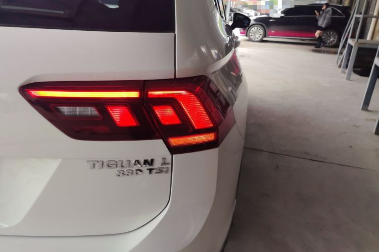 Used Volkswagen Tiguan L 2017 330TSI Automatic Two-Wheel Drive Luxury Edition
