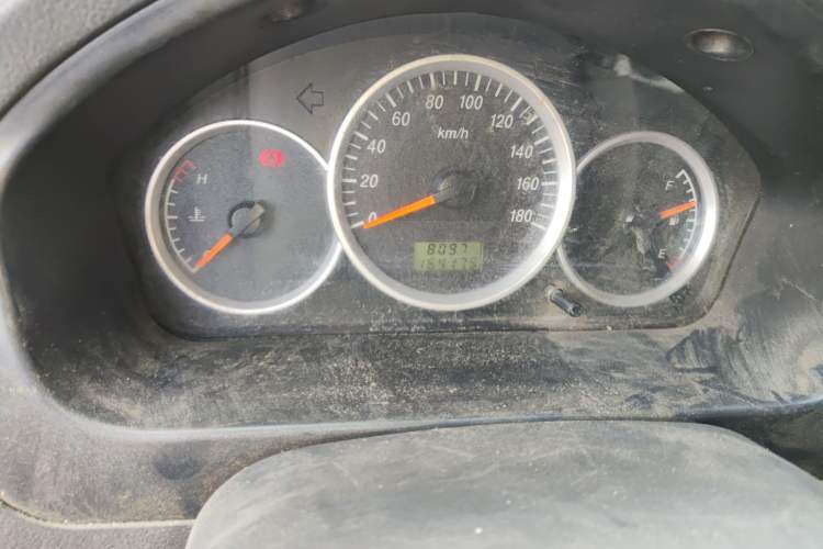 Used Dongfeng Xiaokang K07S 2015 1.2L Practical Version DK12-05 Odometer Close Up