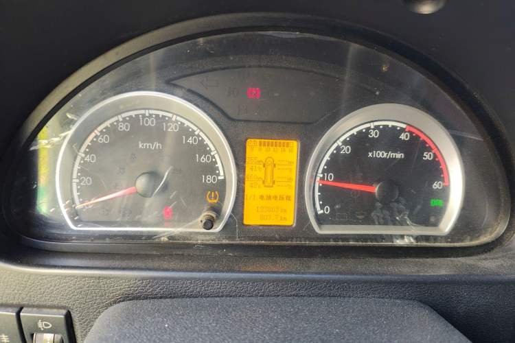 Used Dongfeng Yufeng  Instrument Cluster