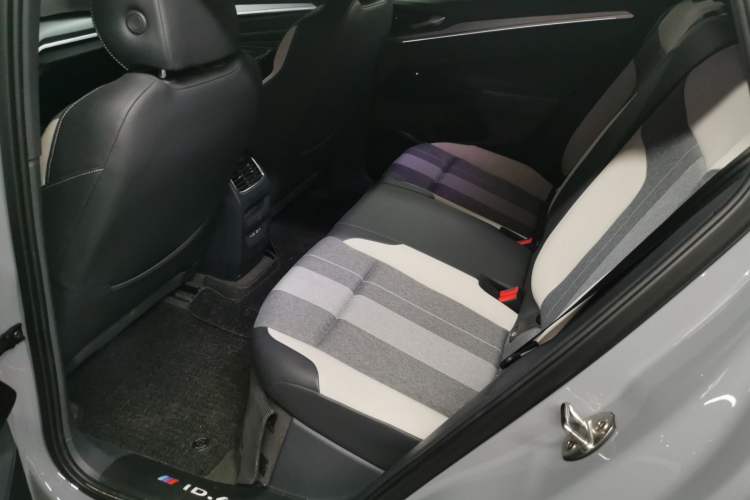 Used Volkswagen ID.4 CROZZ 2024 Pure Edition Limited Edition Left Rear Seat