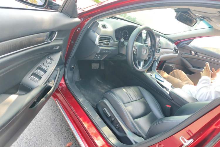 Used Honda Accord 2018 Rui Hybrid 2.0L Rui Zun Edition China VI Driver Seat
