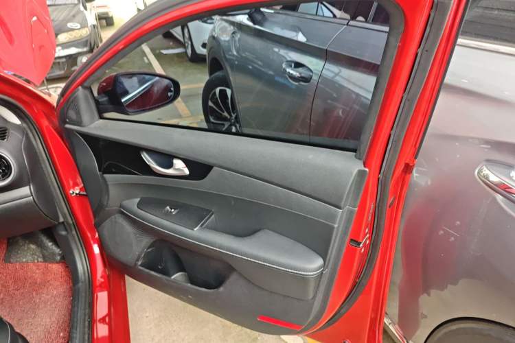 Used Kia K3 2020 1.5L CVT Fashion Edition
