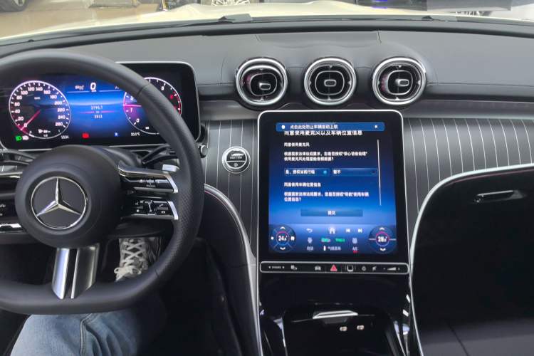 Used Mercedes-Benz CLE 2024 CLE 300 4MATIC Luxury Coupe
