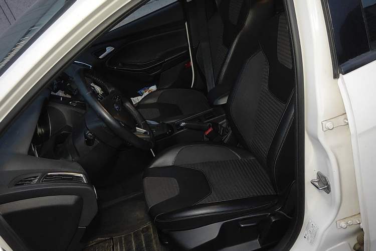 Used Ford Focus 2017 Sedan 1.6L Automatic Fashion Edition Smart Drive Version