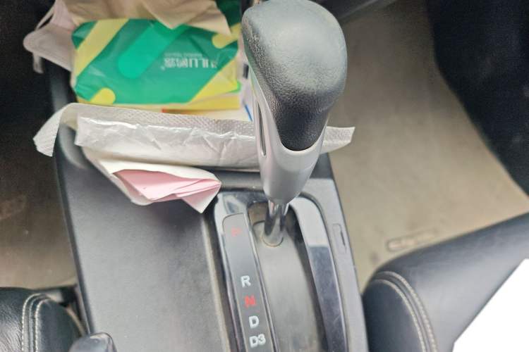 Used Honda Civic 2013 10th Anniversary 1.8L Automatic Luxury Edition Gear Lever