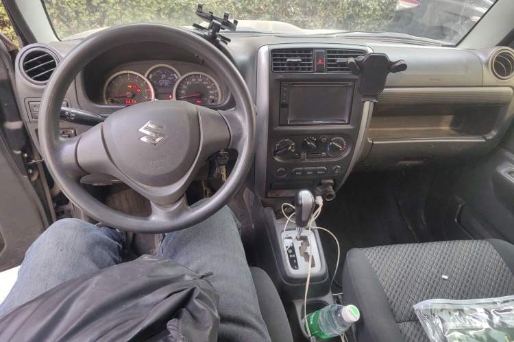 Used Suzuki Jimny 2015 1.3L AT JLX Navigation Edition
