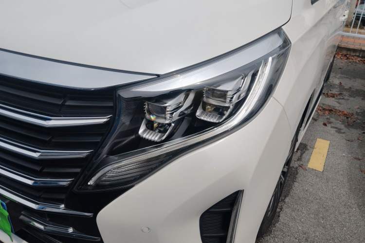 Used GAC Trumpchi M8 2021 Lingxiu Series 390T Deluxe Edition Left Front Headlight