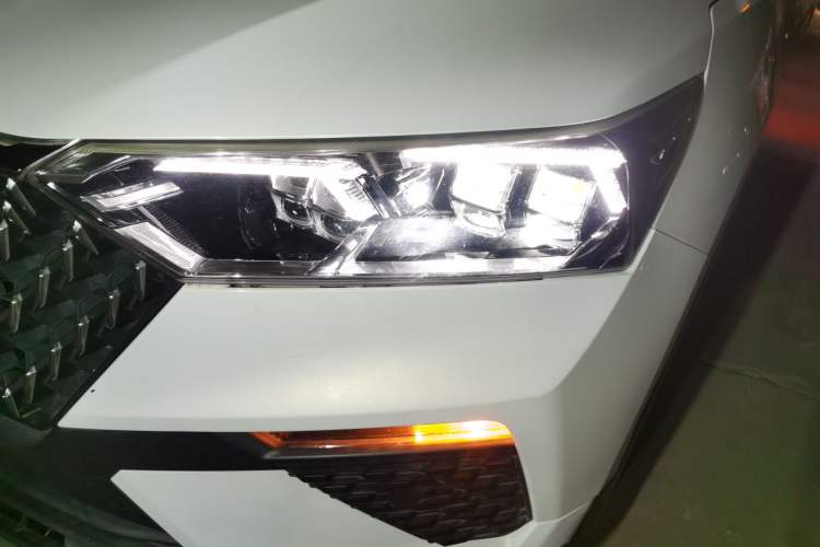 Used Bestune T77 2019 230 TID Automatic Luxury Version China VI Emission Standard
