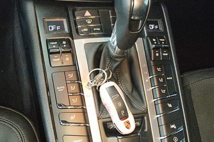 Used Porsche Macan 2020 Macan 2.0T