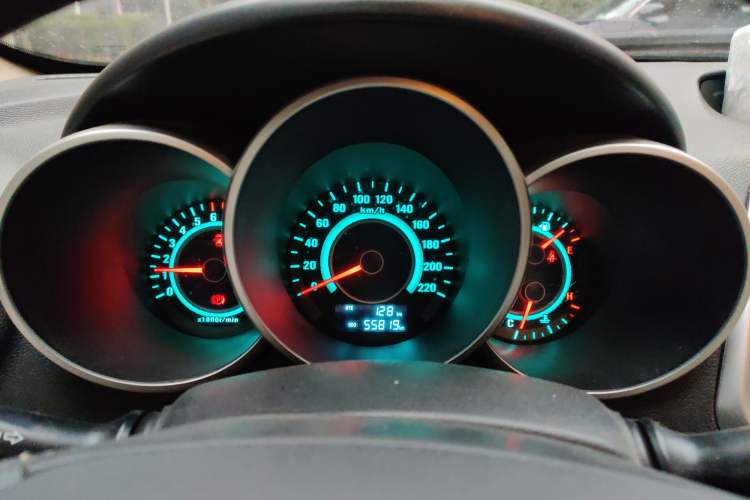 Used Changan Eado 2014 1.6L Manual Luxury Model
