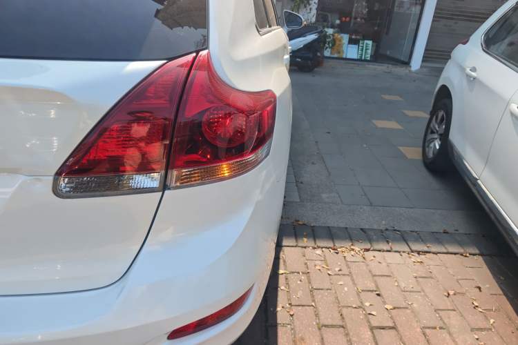 Used Toyota Venza 2013 2.7L Two-Wheel-Drive Luxury Edition