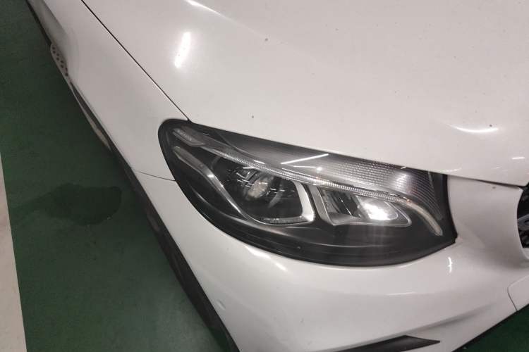 Used Mercedes-Benz GLC Coupe 2019 GLC 200 4MATIC Coupe SUV Right Front Headlight