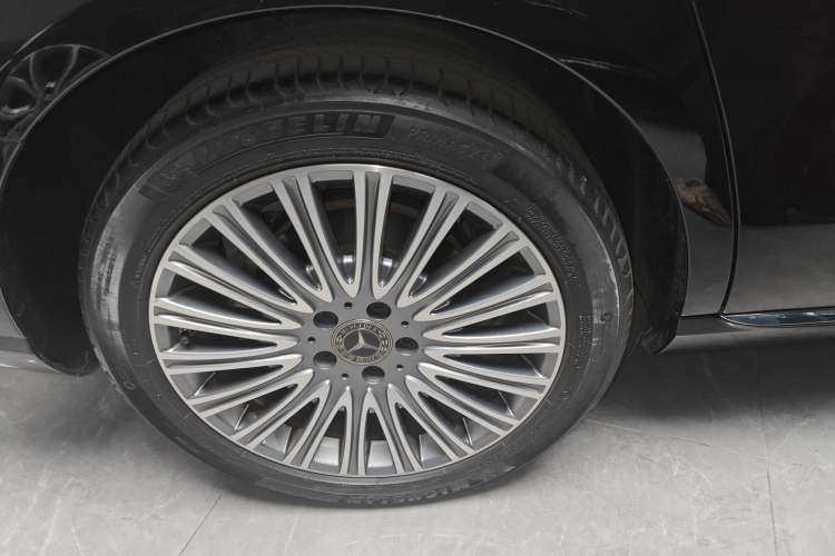 Used Mercedes-Benz E-Class 2021 Facelift E 300 L Stylish Edition
