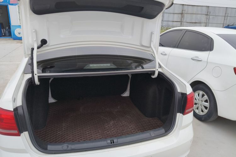 Used Volkswagen Lavida 2017 1.6L Automatic Fashion Edition