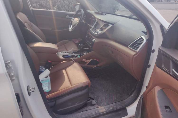 Used Hyundai Tucson 2015 1.6T Dual-Clutch Two-Wheel-Drive Smart Model