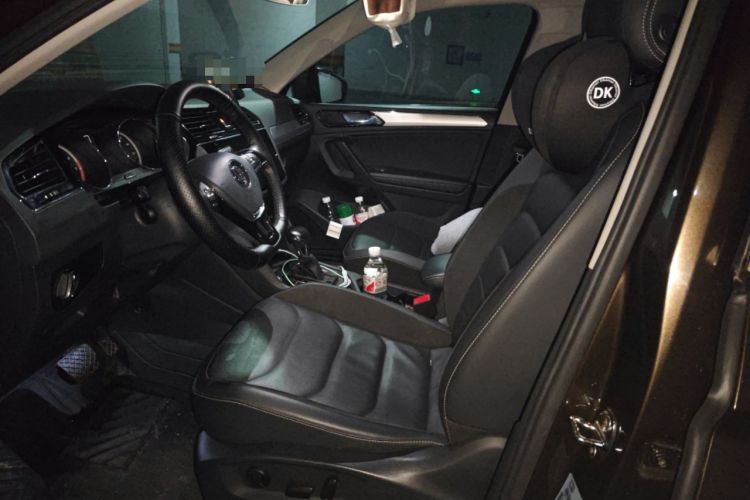 Used Volkswagen Tiguan L 2017 380TSI Automatic All-Wheel-Drive Luxury Edition Left Front Seat