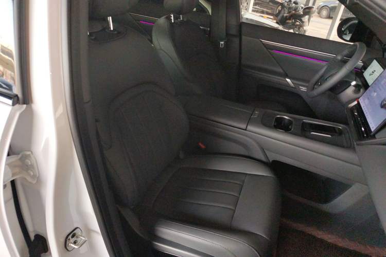 Used Dongfeng eπ eπ008 2026 Model Six-Seat Pure-Electric Family Edition