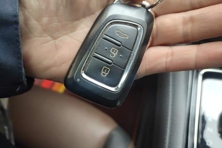 Used Dongfeng Aeolus AX7 2018 Classic 1.6T Automatic Prestige Model
