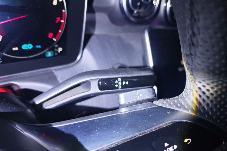 Used Mercedes-Benz C-Class 2022 Restyled C 200 L Sport Edition Gear Lever