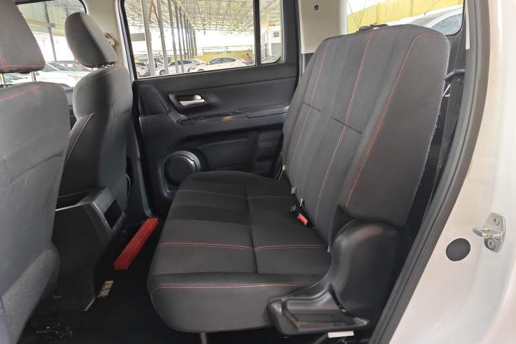 Used CHANGAN OSHAN X70A 2019 1.5L Manual Basic Version China VI Standard