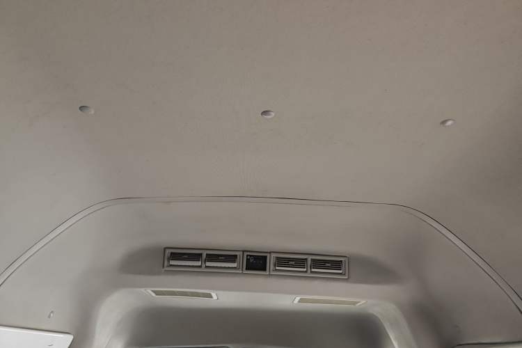 Used Foton Scenic G7 2016 2.0L Commercial Edition Long Wheelbase High-Roof 4Q20M Headliner