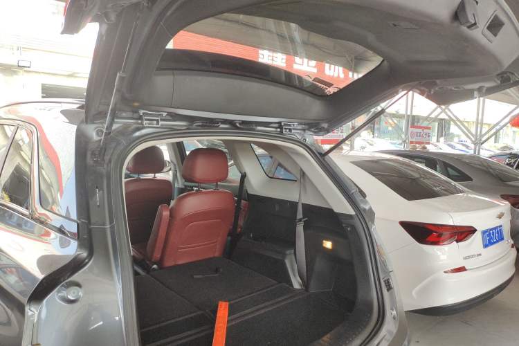 Used Dongfeng Fengon 580 2022 1.5T Automatic Enjoyment Model