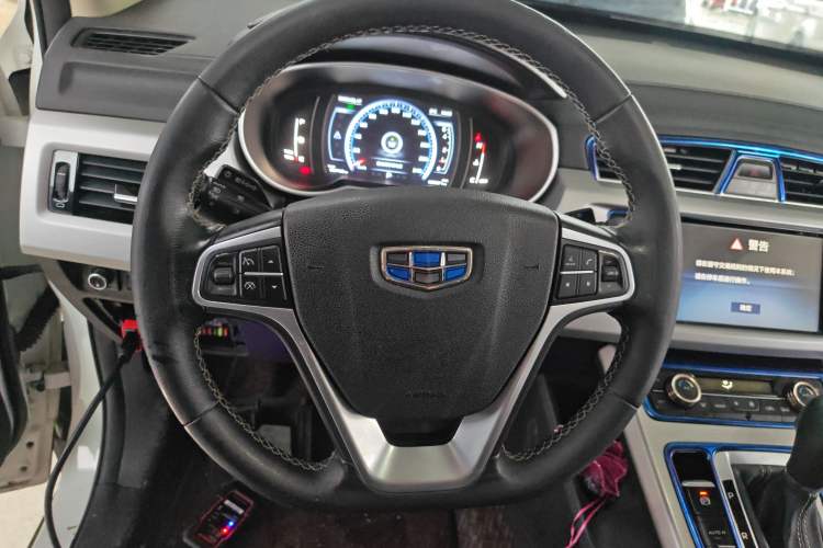 Used Geely Auto Emgrand X7 Sport 2016 1.8TD Automatic Smart Connectivity Version Steering Wheel
