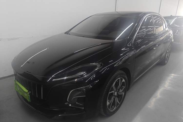 Used Hongqi E-QM5 2023 Base Travel Edition