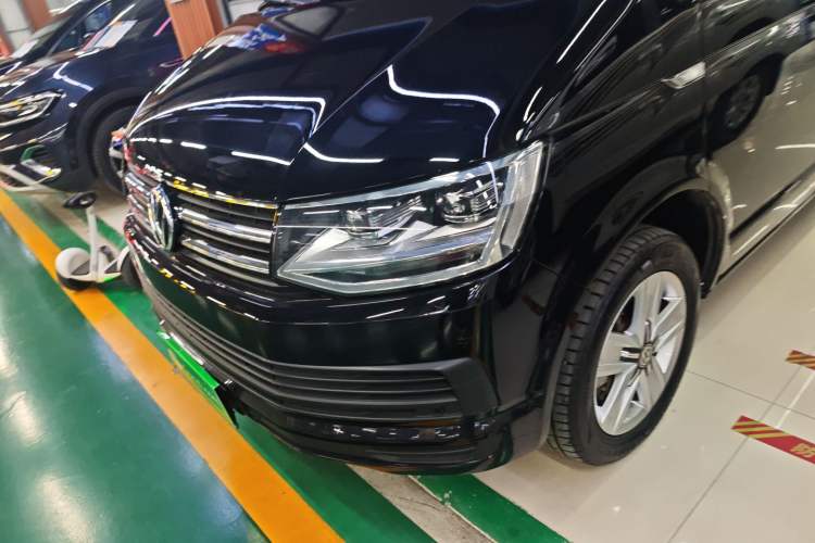 Used Volkswagen Caravelle 2019 2.0 TSI 4x4 Comfort Edition 7-Seater Left Front Headlight