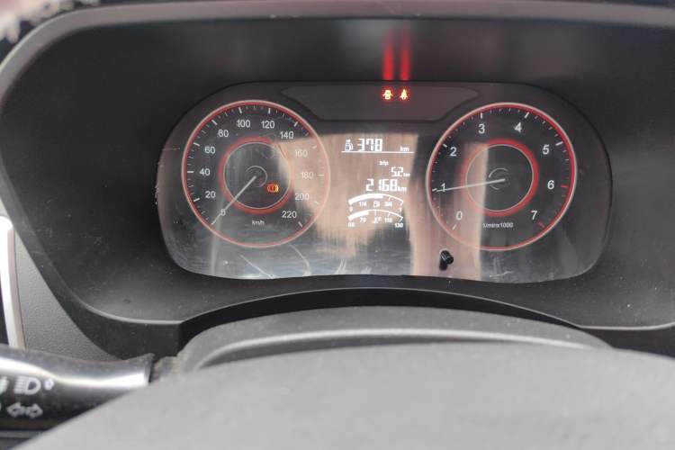 Used Foton Scenic G5 2024 2.0L Gasoline Commercial & Travel Version Passenger Van 7/9 Seats Model DAN20L
