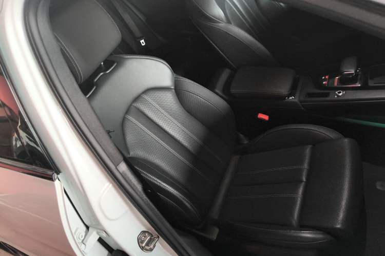 Used Audi A4L 2023 40 TFSI Luxury Dynamic Model
