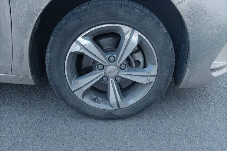 Used Geely Auto Emgrand GL 2019 1.8L Manual Elite Smart Edition Exterior 1