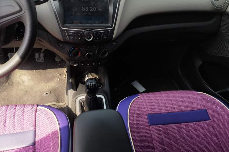 Used Chevrolet Sail 2015 Sail 3 1.3L Manual Ideal Edition Gear Lever