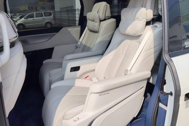 Used Buick GL8 New Energy 2024 Lu Zun Luxury Edition 7-Seater