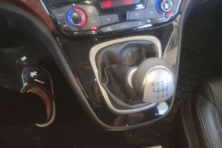 Used Haval H6 2014 Sport Version 1.5T Manual Two-Wheel Drive Elite Edition